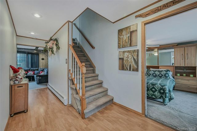 66 Rosemary Place, East Islip, NY 11730