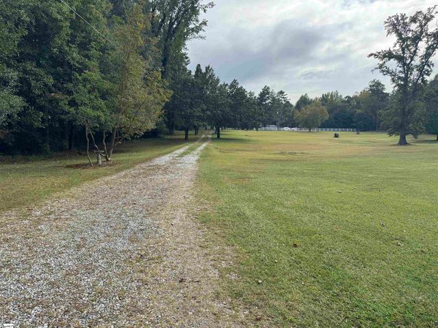 141 Long Cane Lane, Pelzer, SC 29669