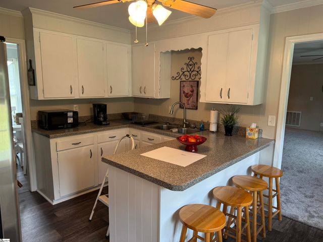 141 Long Cane Lane, Pelzer, SC 29669