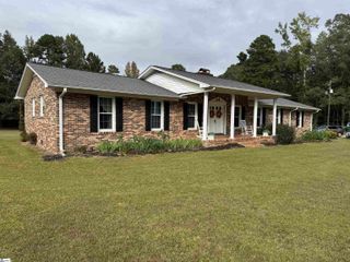 141 Long Cane Lane, Pelzer, SC 29669