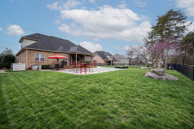 5010 Stonewood Dr, Smyrna, TN 37167