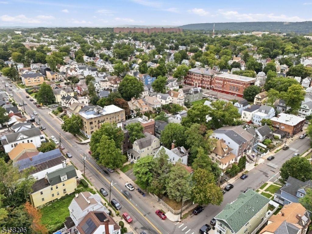 551 Sand Ford Ave, Newark City, NJ 07106 — photo 4