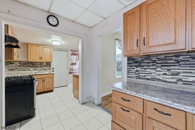 971 Grove St, Irvington Twp., NJ 07111