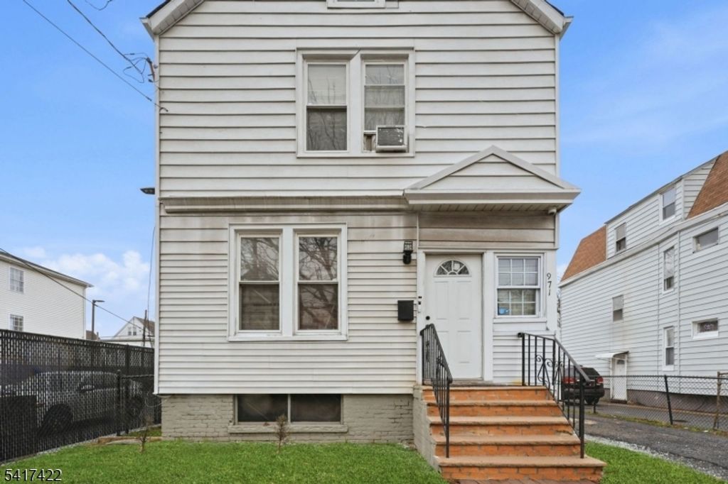 971 Grove St, Irvington Twp., NJ 07111