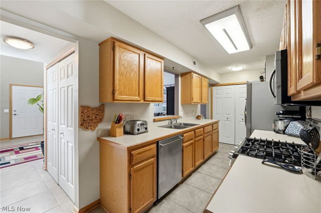 1045 N Jefferson Street D, Medina, OH 44256
