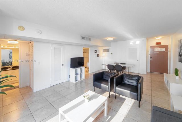 3901 S Ocean Drive 6S, Hollywood, FL 33019