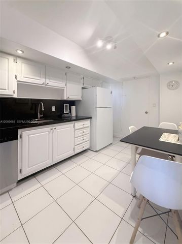 3901 S Ocean Drive 6S, Hollywood, FL 33019