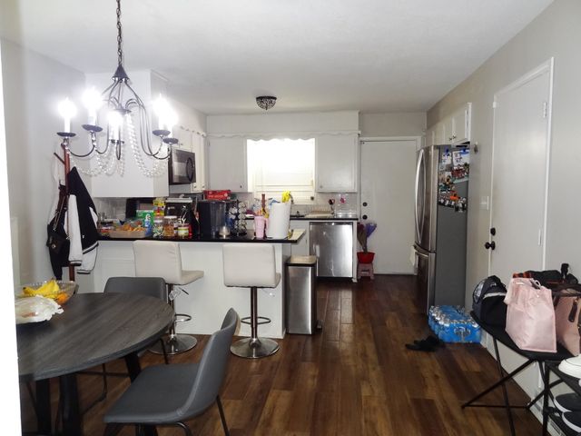 1009 S Dalton, Wichita, KS 67207