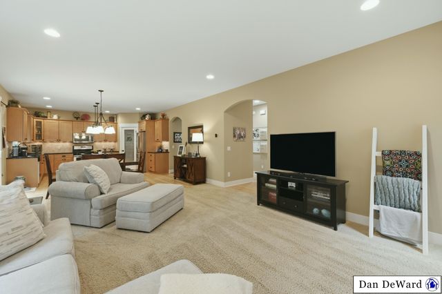 5713 Kenstyn Drive Sw, City Of Wyoming, MI 49418
