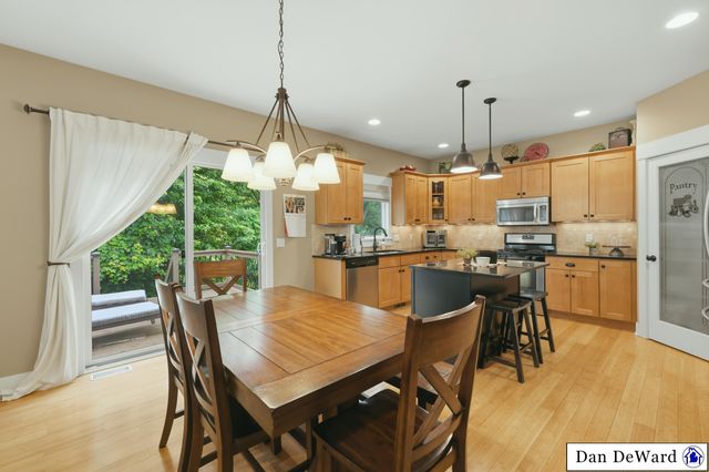 5713 Kenstyn Drive Sw, City Of Wyoming, MI 49418