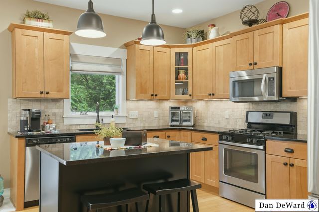 5713 Kenstyn Drive Sw, City Of Wyoming, MI 49418