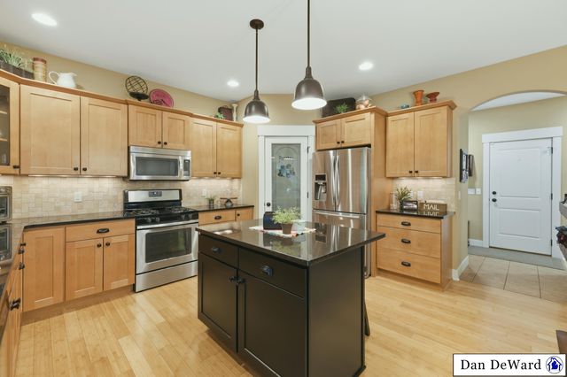 5713 Kenstyn Drive Sw, City Of Wyoming, MI 49418