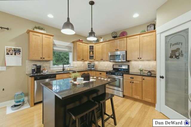 5713 Kenstyn Drive Sw, City Of Wyoming, MI 49418