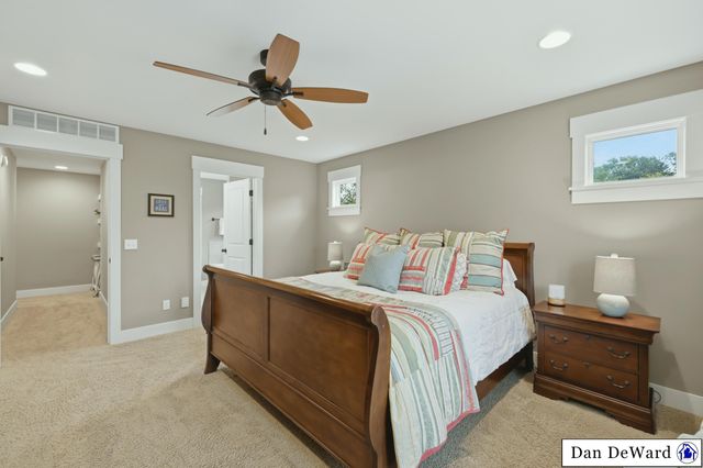 5713 Kenstyn Drive Sw, City Of Wyoming, MI 49418