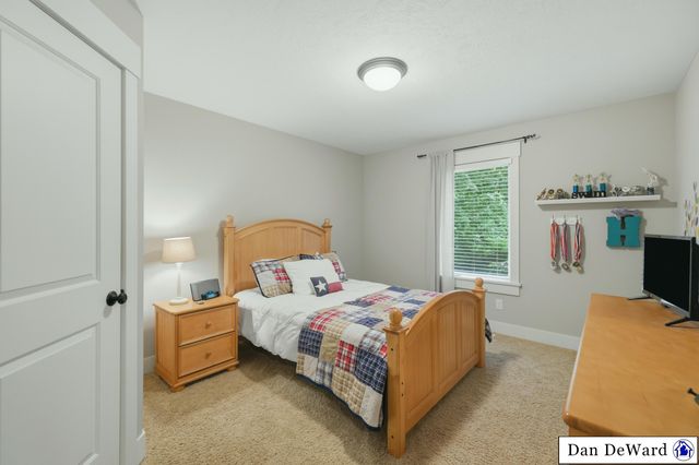 5713 Kenstyn Drive Sw, City Of Wyoming, MI 49418