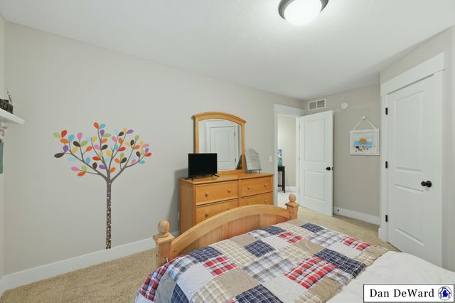 5713 Kenstyn Drive Sw, City Of Wyoming, MI 49418