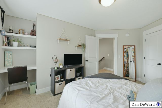 5713 Kenstyn Drive Sw, City Of Wyoming, MI 49418