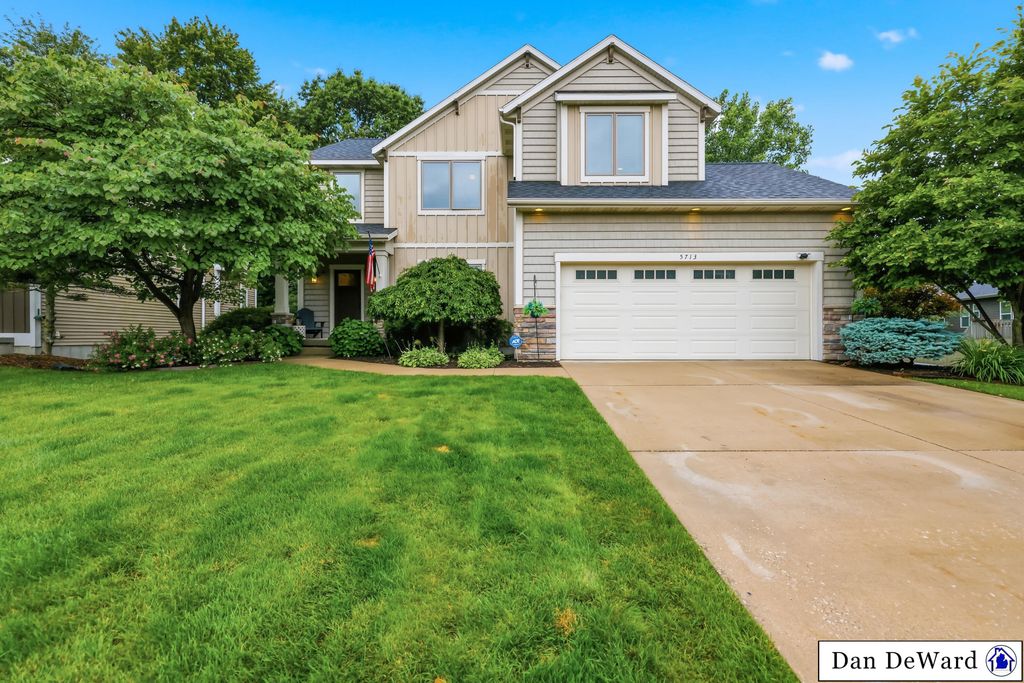 5713 Kenstyn Drive Sw, City Of Wyoming, MI 49418