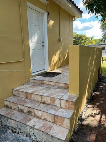 1185 NW 134th St 1185, North Miami, FL 33168