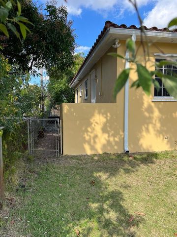 1185 NW 134th St 1185, North Miami, FL 33168