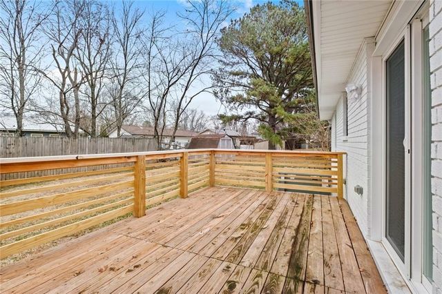2205 Douglas Street, Bentonville, AR 72712
