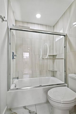 2205 Douglas Street, Bentonville, AR 72712