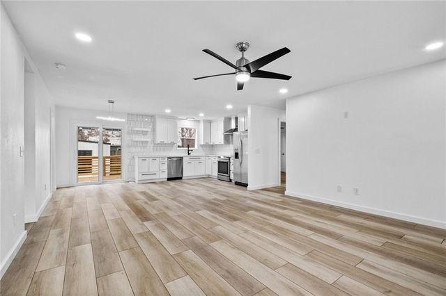 2205 Douglas Street, Bentonville, AR 72712