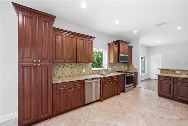 4401 KETTLE CREEK COURT, Tampa, FL 33624