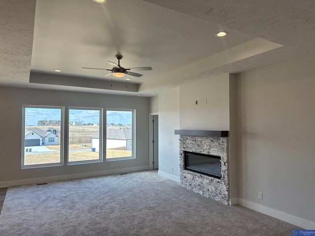 11908 S 118 Street, Papillion, NE 68046