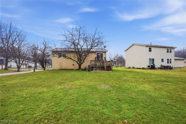 4534 Foresthill Road, Stow, OH 44224