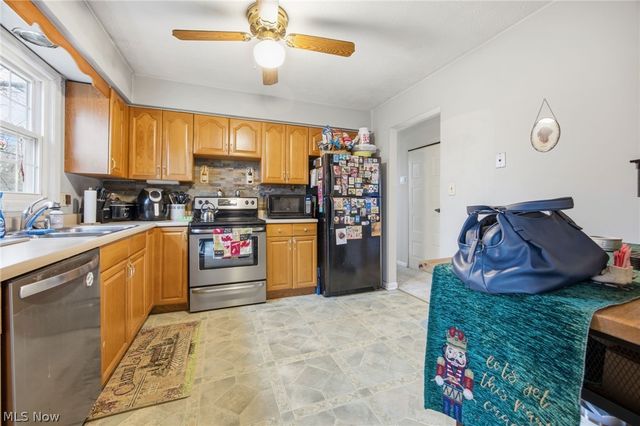 4534 Foresthill Road, Stow, OH 44224