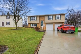 4534 Foresthill Road, Stow, OH 44224