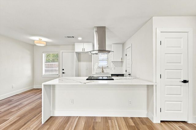 865 Stanford Drive, Lancaster, TX 75134