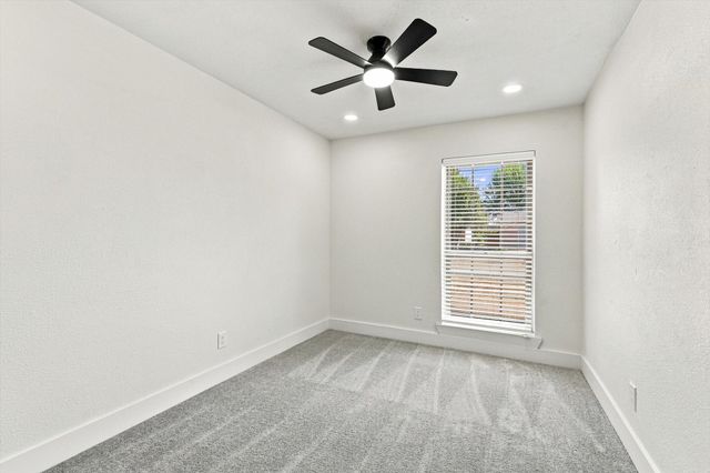 865 Stanford Drive, Lancaster, TX 75134