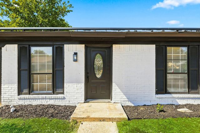 865 Stanford Drive, Lancaster, TX 75134
