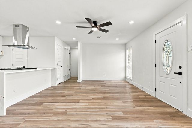 865 Stanford Drive, Lancaster, TX 75134