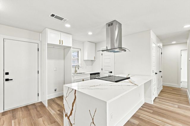 865 Stanford Drive, Lancaster, TX 75134