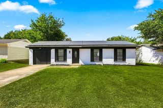 865 Stanford Drive, Lancaster, TX 75134