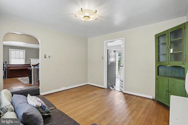 317 FOX ST, Harrisburg, PA 17109