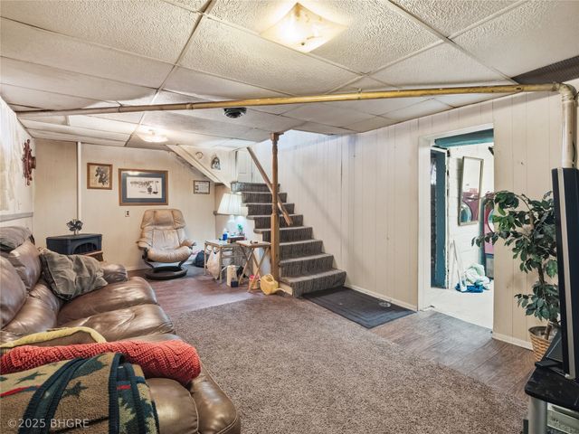 1408 E 33rd Street, Des Moines, IA 50317