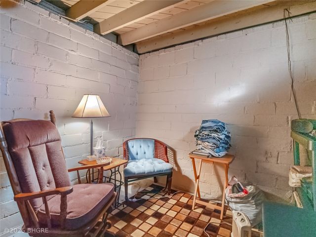 1408 E 33rd Street, Des Moines, IA 50317