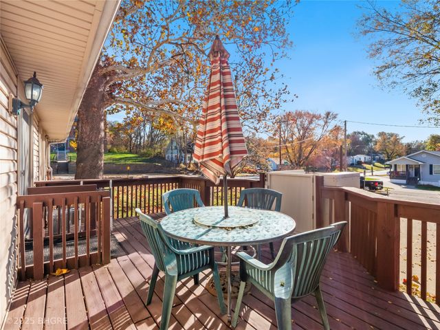 1408 E 33rd Street, Des Moines, IA 50317