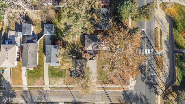 1408 E 33rd Street, Des Moines, IA 50317