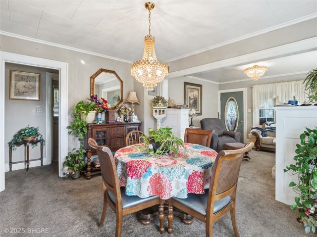 1408 E 33rd Street, Des Moines, IA 50317