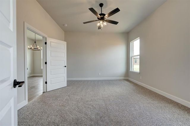 10400 SW 49th Street, Mustang, OK 73064