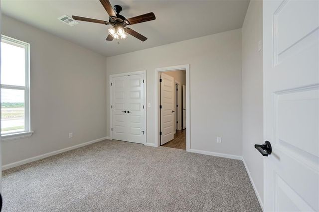 10400 SW 49th Street, Mustang, OK 73064