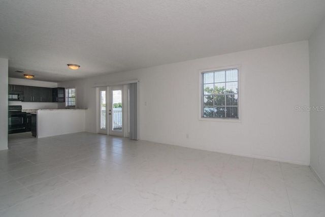 205 POMPANO DRIVE SE D, St Petersburg, FL 33705
