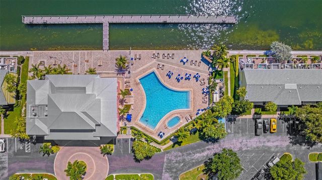 205 POMPANO DRIVE SE D, St Petersburg, FL 33705