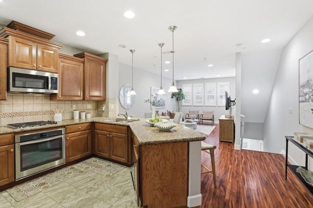 1701 Shore Place 5, Santa Clara, CA 95054