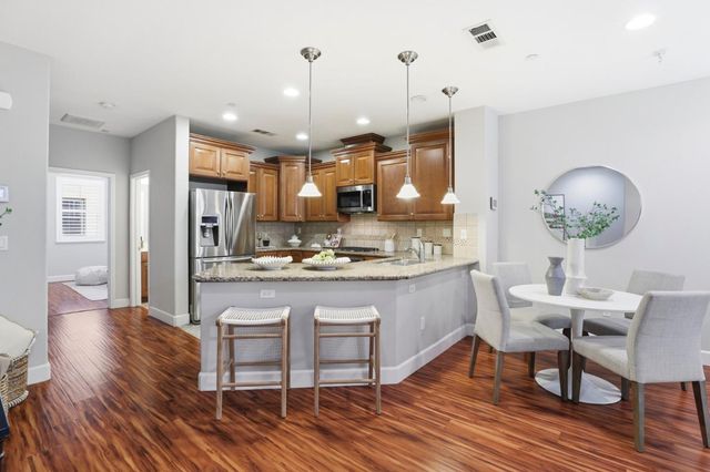 1701 Shore Place 5, Santa Clara, CA 95054